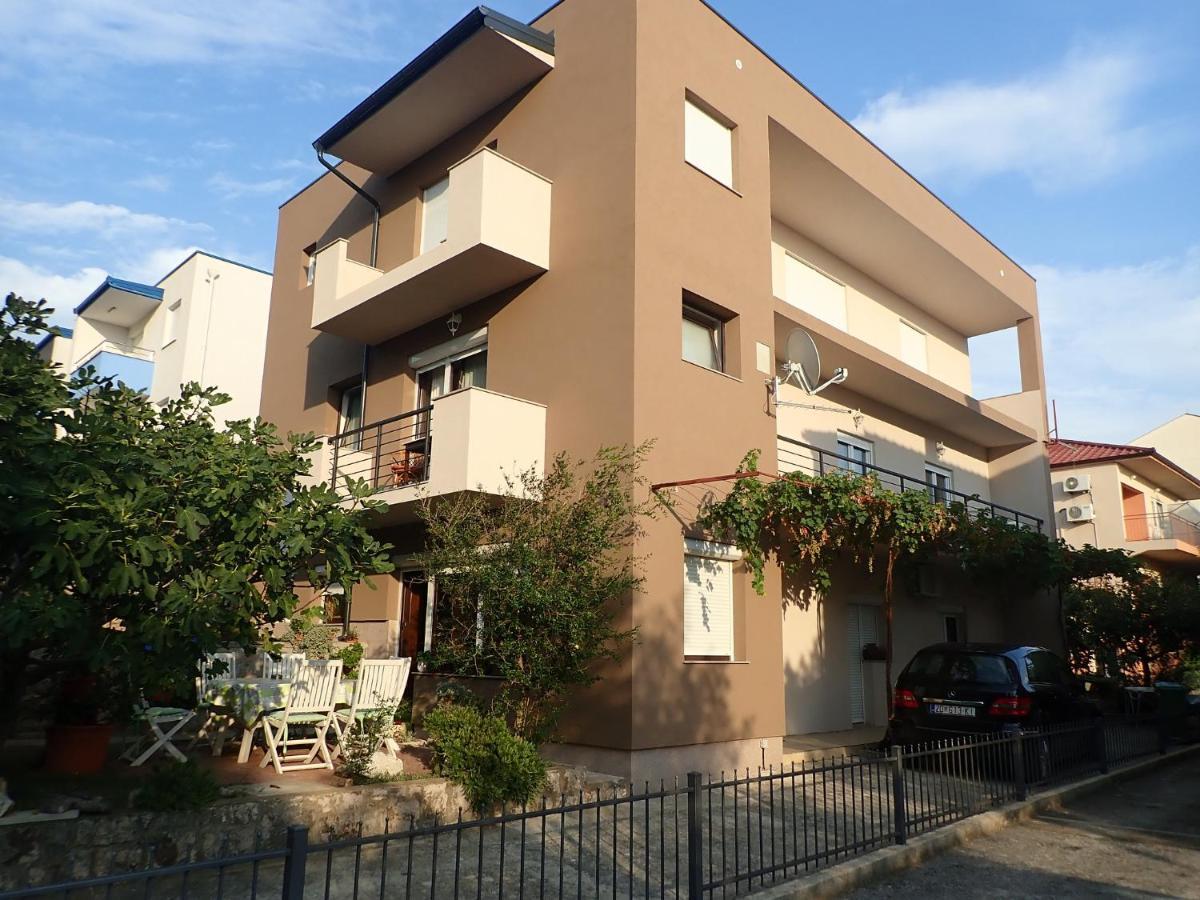 Apartments Troselj Starigrad Paklenica Εξωτερικό φωτογραφία