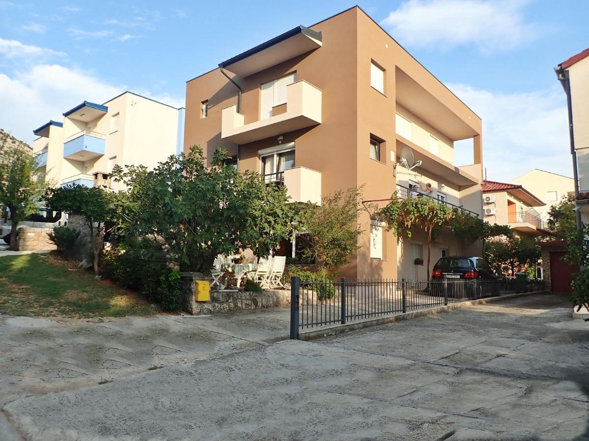 Apartments Troselj Starigrad Paklenica Εξωτερικό φωτογραφία