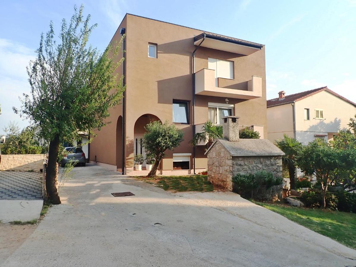 Apartments Troselj Starigrad Paklenica Εξωτερικό φωτογραφία