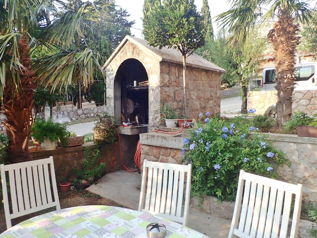 Apartments Troselj Starigrad Paklenica Εξωτερικό φωτογραφία