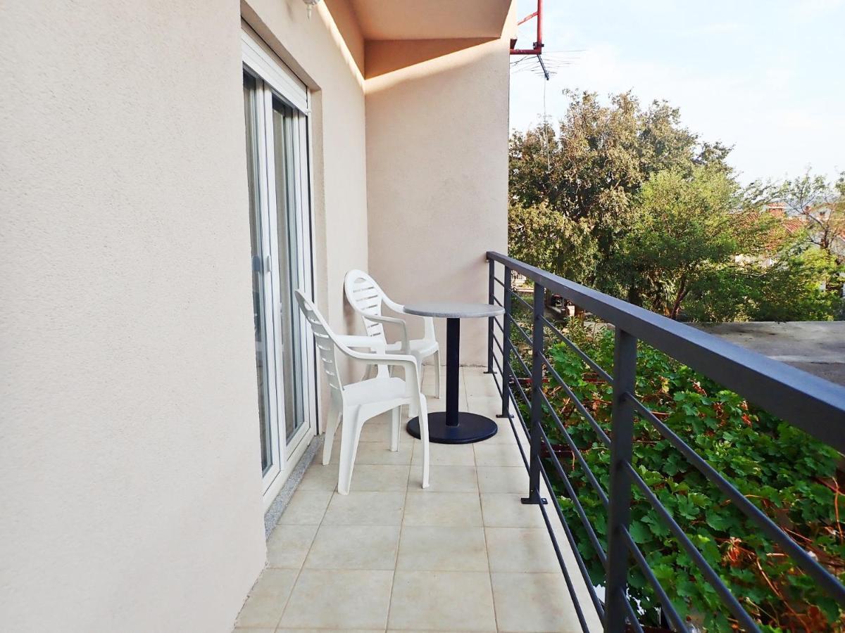 Apartments Troselj Starigrad Paklenica Δωμάτιο φωτογραφία