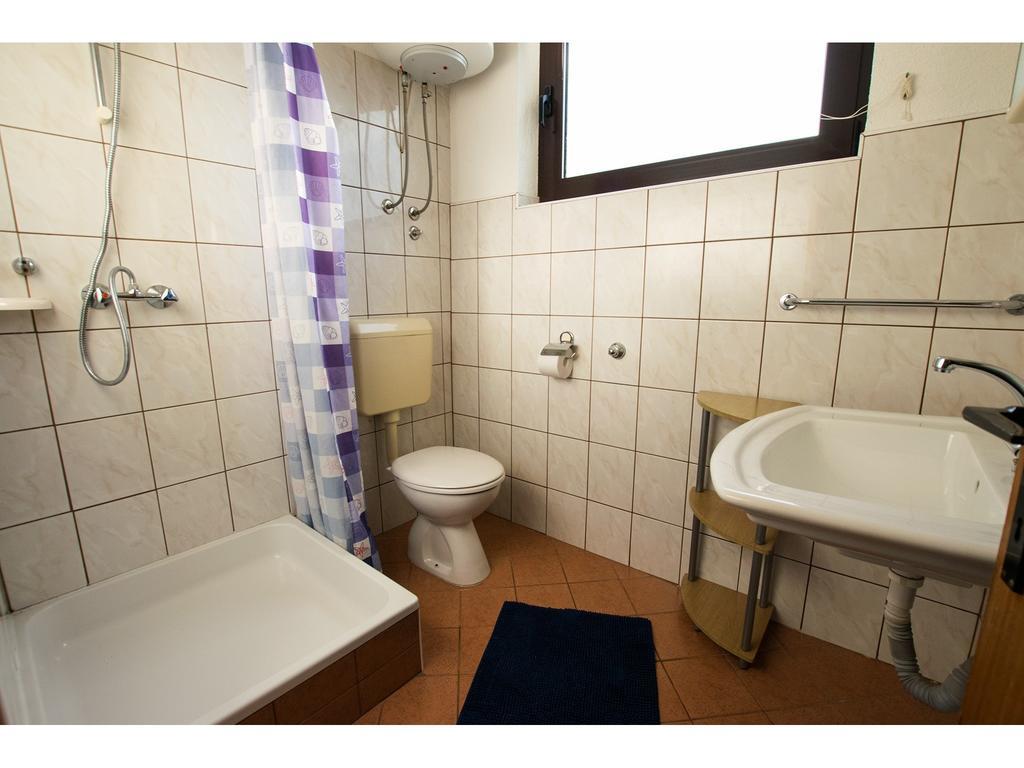 Apartments Troselj Starigrad Paklenica Εξωτερικό φωτογραφία