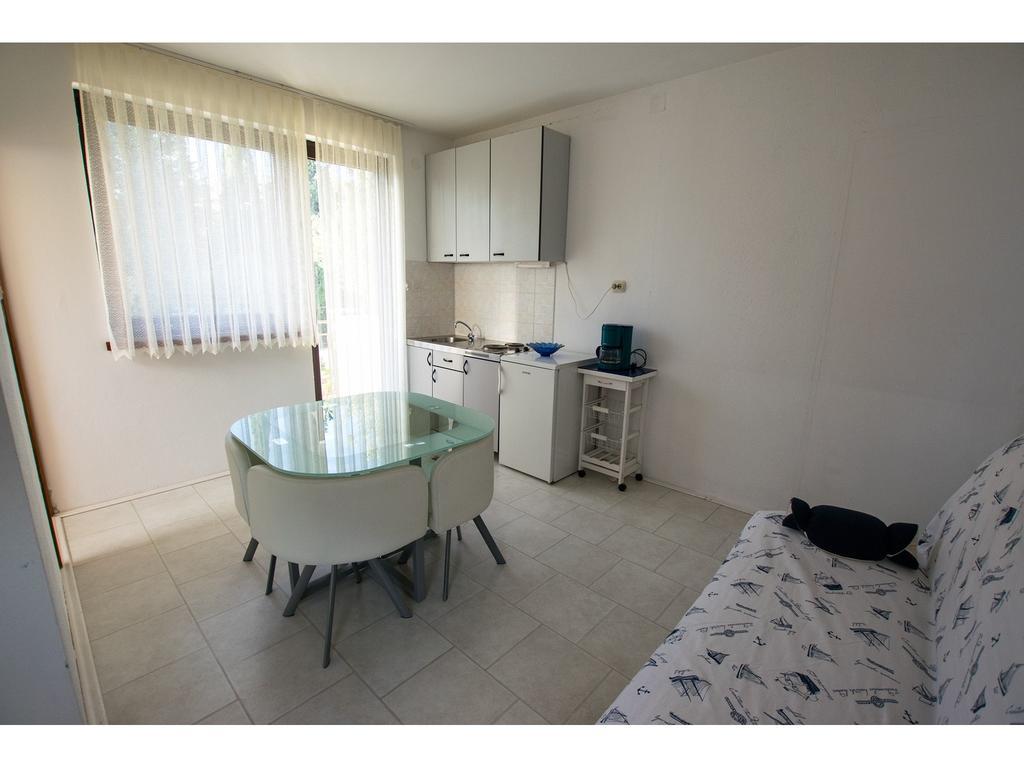 Apartments Troselj Starigrad Paklenica Εξωτερικό φωτογραφία